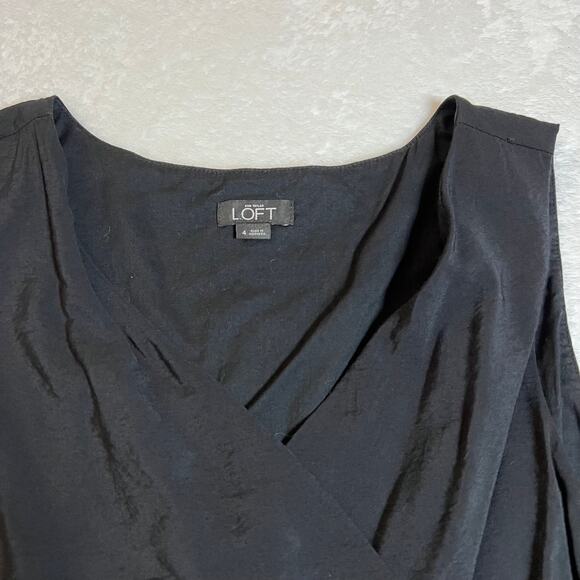 Ann Taylor LOFT Sleeveless V-Neck Surplice Romper Size 4 Neutral Minimalist - Picture 4 of 14